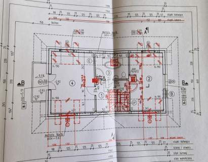 DOM 2 PIETRA - 140 M2 - DZIAŁKA 7 ARÓW - ZARZYCE