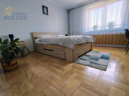 Duży dom z potencjałem na sprzedaż