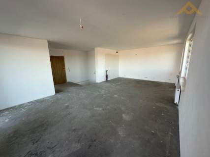 Dwupoziomowe 95 m2 taras 130 m2 . Garaż . Możliwość 2 mieszkań...