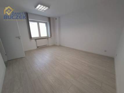 Lokal handlowo/ usługowy do wynajęcia