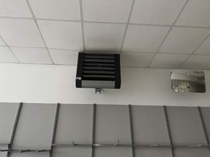 Lokal handlowy 180 m kw. w centrum Dęblina.