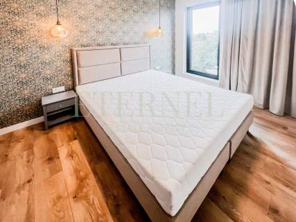 Luksusowy apartament z siłownią i kinem w centrum