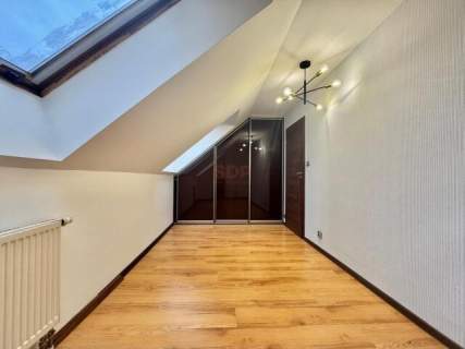 Klecina dwupoziomowe łącznie 103m2 z antresolą