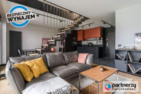Dwupoziomowy apartament z ogrodem