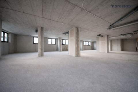 Lokal do adaptacji al. 29 listopada 328m2