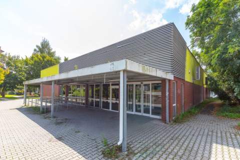 Budynek handlowo-usługowy 950 m2 - Kraśnik