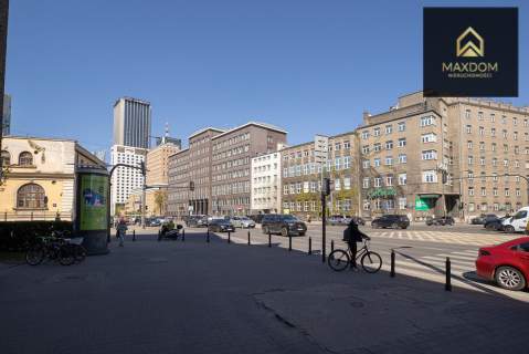 Ostatnie piętro winda kamienica wysoki standard