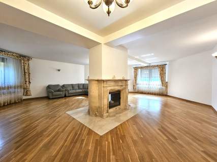 Dom wolnostojący 250 m2 / działka 2191 m2 / Urzut / Nadarzyn
