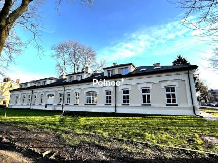 Dwupoziomowe mieszkanie na zamojskich Koszarach
