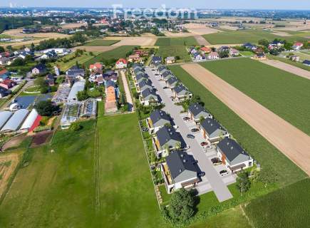 Nowy apartament z tarasem i ogrodem.