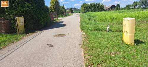 Budowlana z projektem i mediami,12a,Koniusza,