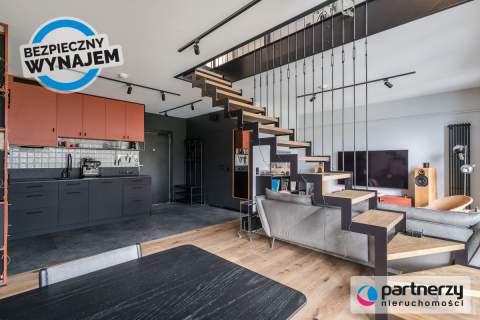 Dwupoziomowy apartament z ogrodem