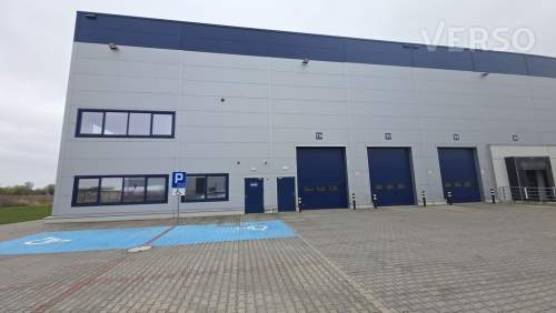 Produkcja/magazyn 3915 mkw. Biuro 450 mkw.