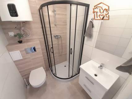 Tomasza 5, Brynów, jasne studio, pet friendly