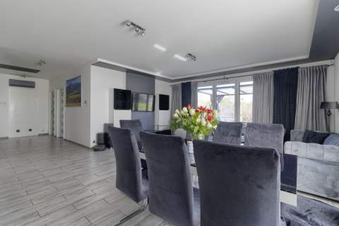 Nowoczesny dom w Radziejowicach   3000m2 działki.