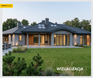 Sprzedam dom na dużej działce.