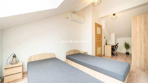 dwupoziomowe ok 80m2, Żabiniec