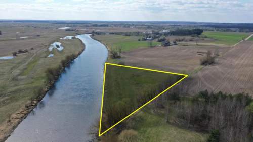 Działka z linią brzegową i warunkami zabudowy w sam raz dla Ci