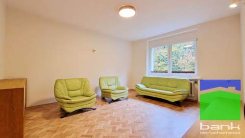 Julianów - dom o pow. 225 m2 garaż ul. Bema