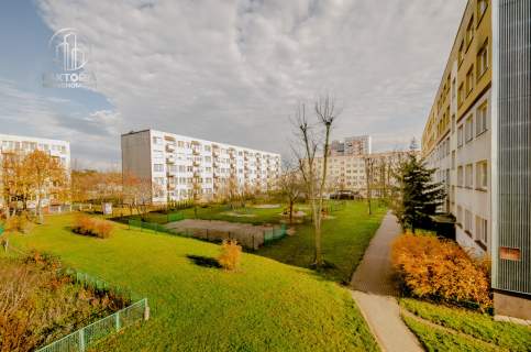3 pokoje z garderobą, 60,7 m2, 1 piętro