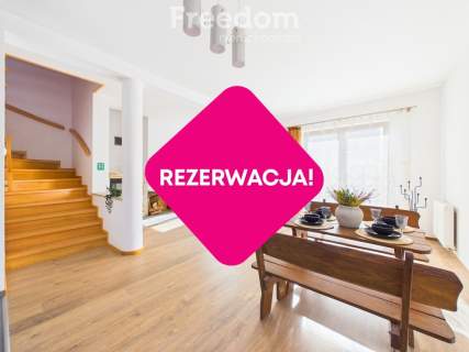Dom z garażem w atrakcyjnej lokalizacji