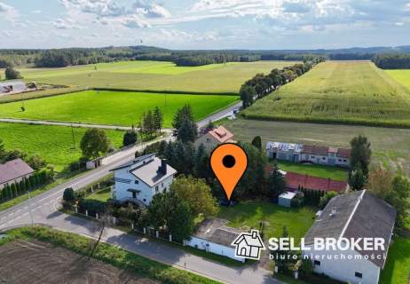Dom wolnostojący 270 m2 budynki gospodarcze