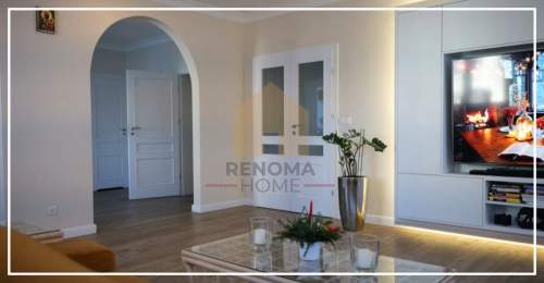 Apartament w centrum/garderoba/2 łazienki/1 piętro