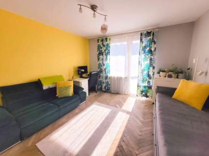 -33m2-Opcja 2 Pokoi-BALKON-Zieleń-MEDIA MIEJSKIE-