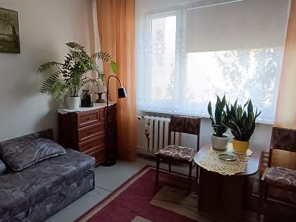 Sprzedam mieszkanie 3- pokojowe w dobrej lokalizacji.