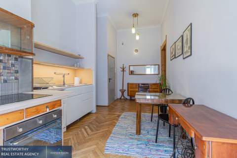 Stare Miasto, klimatyczne mieszkanie z balkonem