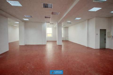 Lokal magazynowo handlowy parter rampa