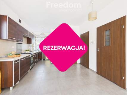 Dom z garażem w atrakcyjnej lokalizacji