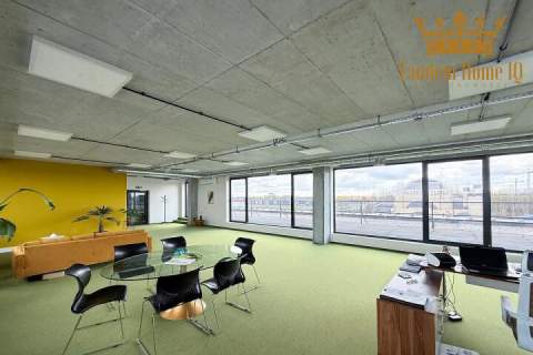 Wynajem lokal 130m2, ostatnie piętro, taras, Ursynów, Puławska