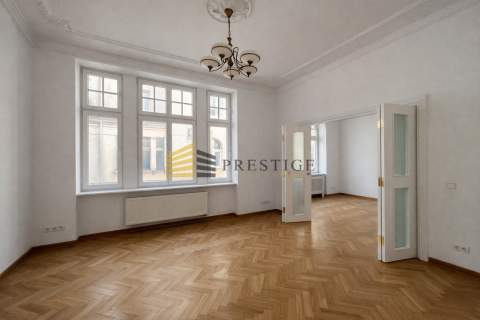 Reprezentacyjny lokal 4 pokojowy widok na PKiN