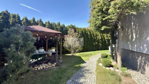 Skrajny szereg, dom, uzytkowa 127m2, cał 212m2, działka 466m2,...