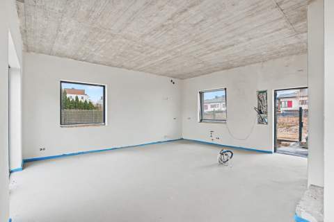 Bliźniak z pompą ciepła na działce 332m2
