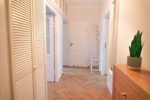 CICHE PRZESTRONNE/ Rondo ONZ/ ŚRÓDMIEŚCIE /3 POK
