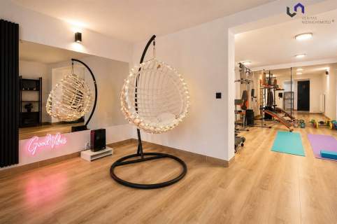 Apartament w cichej i spokojnej okolicy.