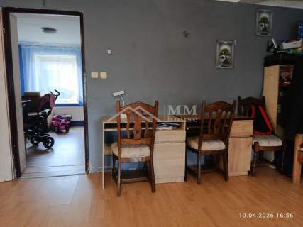 Pół bliźniaka 63m2 w Bażynach.