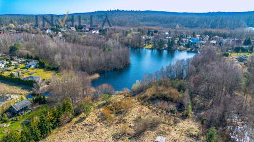 Działka nad jeziorem dla inwestora