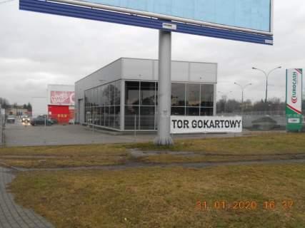 Lokal handlowy z parkingiem i witryną w doskonałej lokaliza
