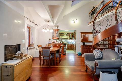 Stare Dębniki / blisko Parku / 5 pokoi /do remontu