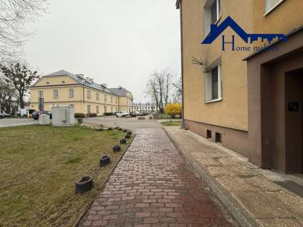 klimatyczna kawalerka w kamienicy, w jednej z najb