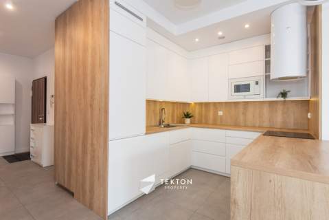Apartament 92 m , 3 pokoje, balkon, garaż
