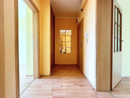 Wysoki Parter Balkon Teren Zamknięty BliskoCentrum