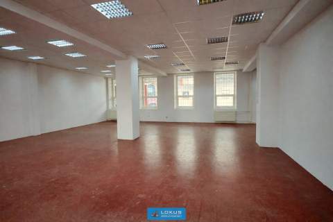 Lokal magazynowo handlowy parter rampa