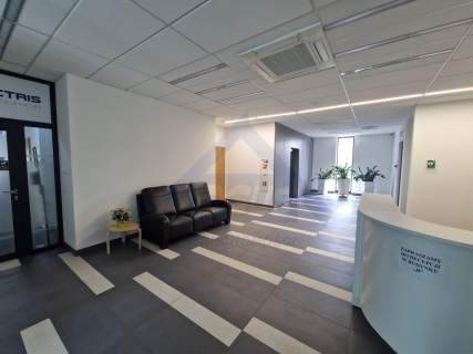 Ursynów przy obwodnicy parter 273 m2