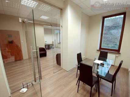 Biuro 48m2, wysoki standard - Podzamcze