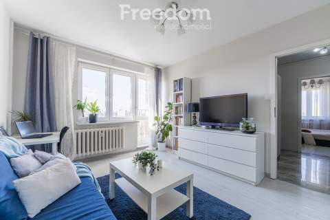 Mokotów, ul. Kaukaska 42,2 m 2 pokoje
