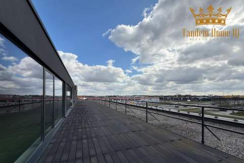 Wynajem lokal 130m2, ostatnie piętro, taras, Ursynów, Puławska